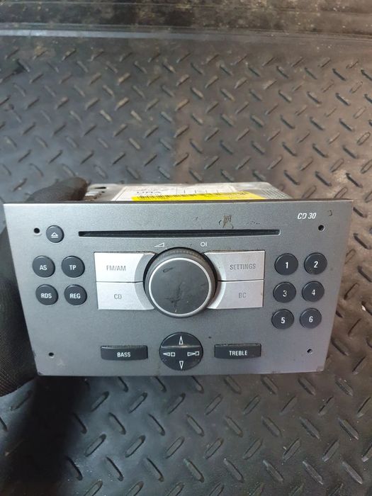 RADIO OPEL CORSA C 00-09 13190853 RADIO SAMOCHODOWE  POSIADAM 2 SZT  DEMONTAŻ