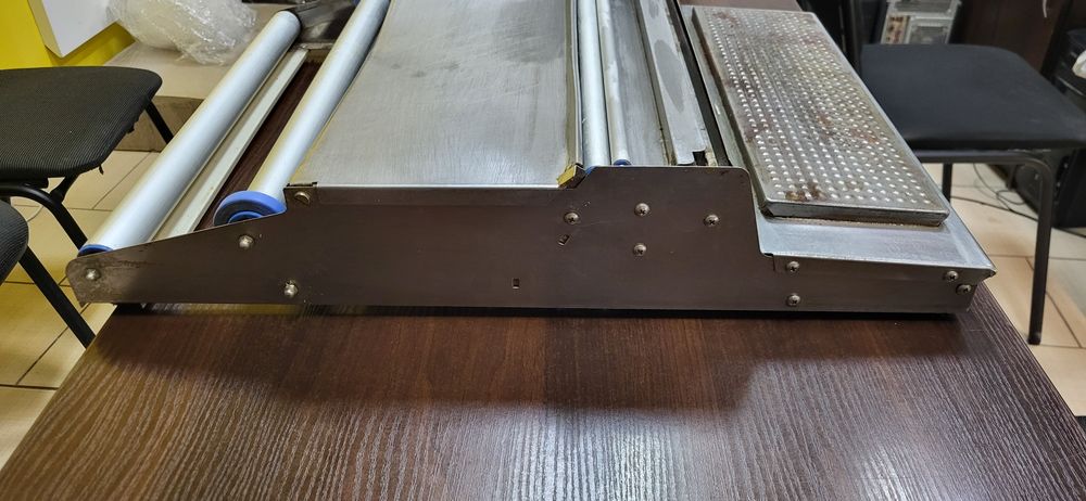 Пристрій «гарячий стіл» NW-460 для пакування стретч-плівкою