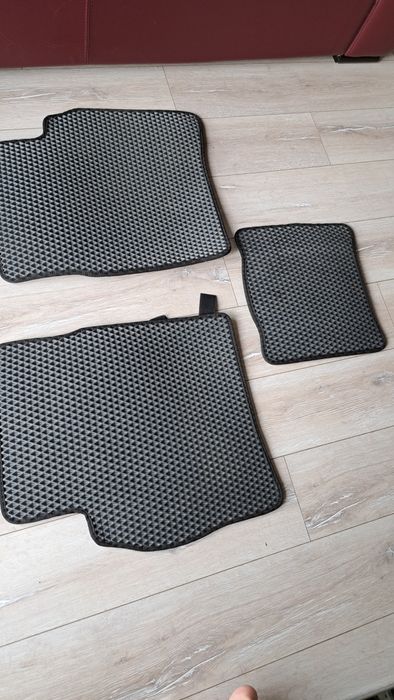 Коврики для Nissan Note