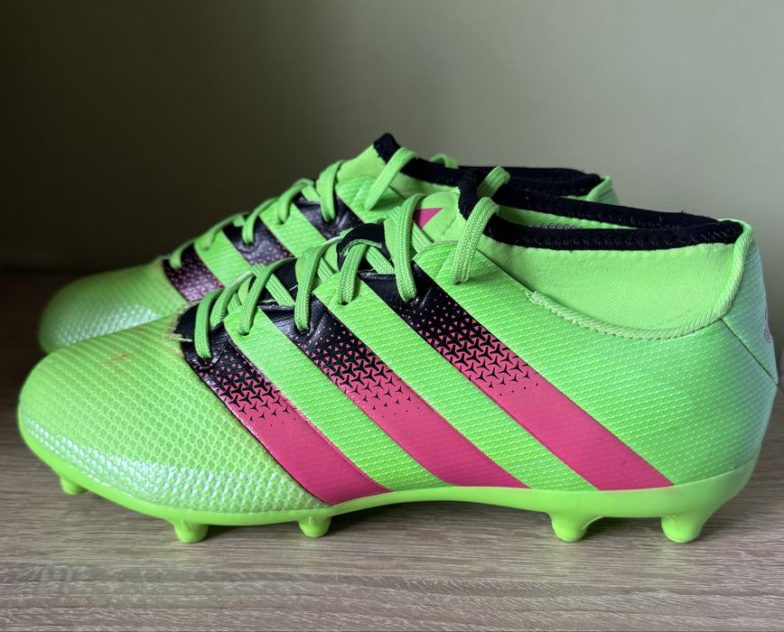 футбольные бутсы Adidas Puma Nike