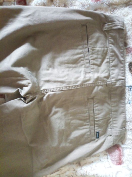 Мужские бежевые джинсы