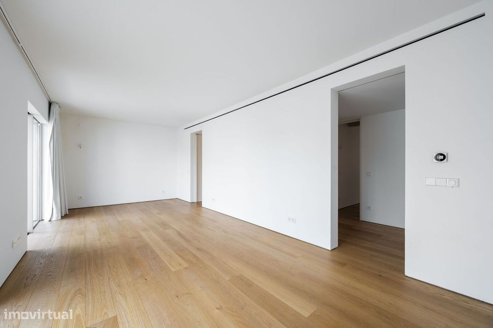Moradia T4 com jardim, Lapa, Lisboa