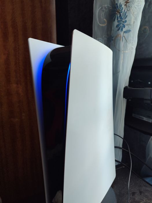 Playstation 5 | 1TB  | 2 геймпади | +   ігри