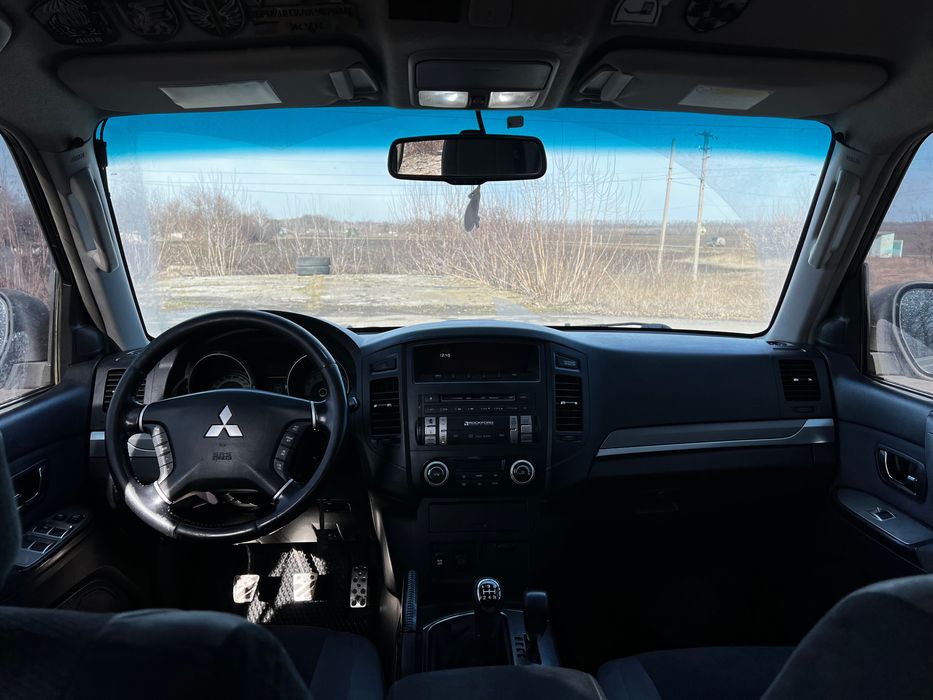 Mitsupishi Pajero Wagon 4