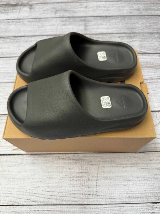 adidas Yeezy Slide Onyx R.42
