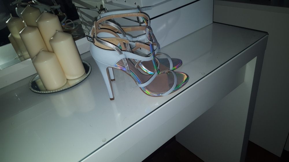 Sprzedam buty szpilki sandałki Noir by Next