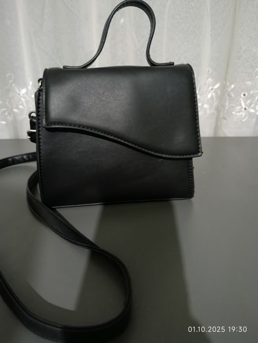 Міні-сумка з екошкіри чорна