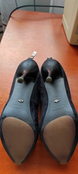 Жіночі туфлі витончені