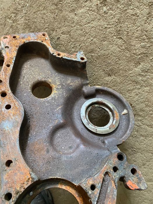 Кришка розприділення шестерень  МТЗ (гола) 240-1002065-А