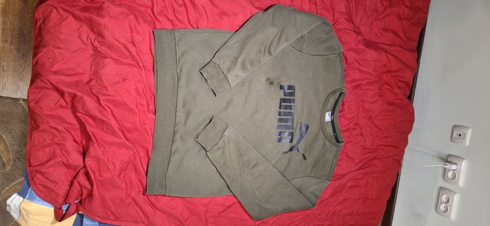 Кофта Puma темно зеленая