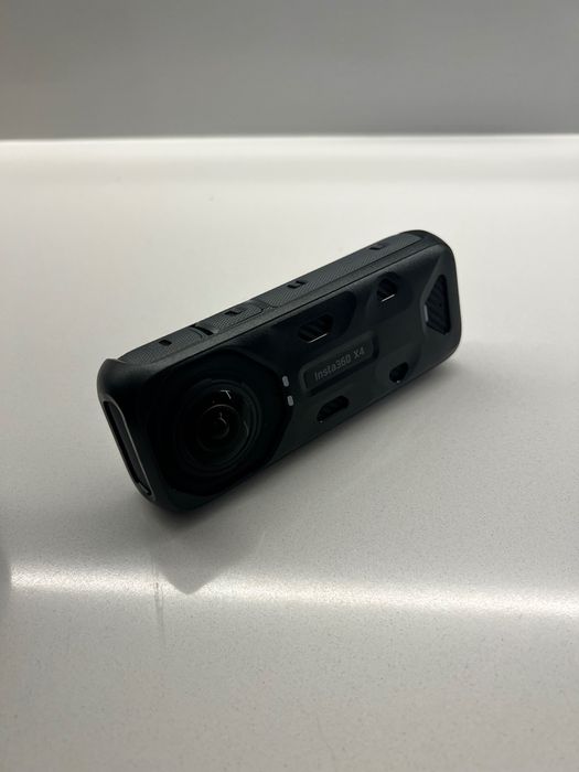 Câmaras de Ação – Insta360 X4 e GoPro Hero 11 Black + Acessórios
