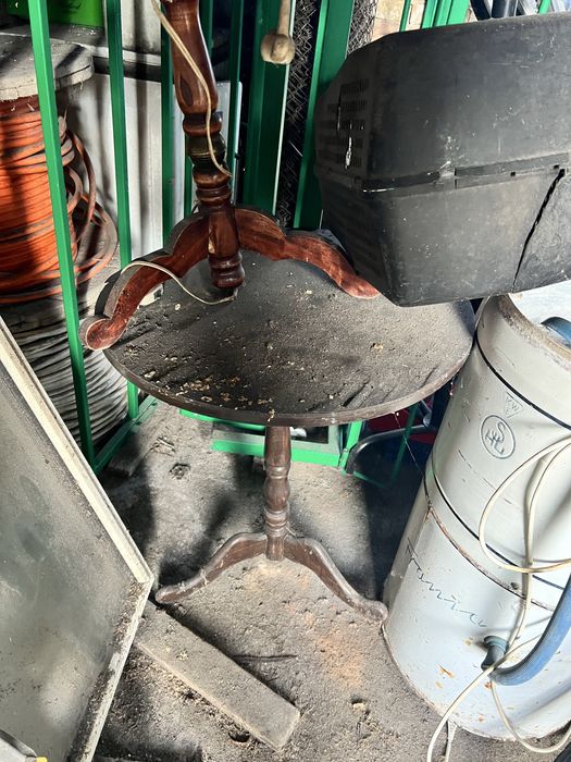 Kredens stary do remontu