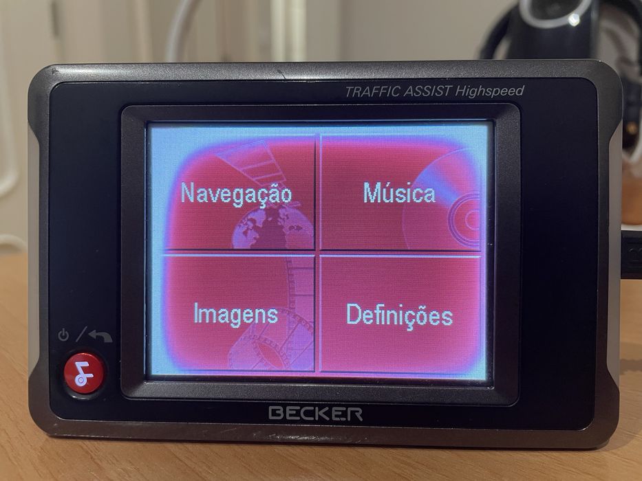 Old but Fully Functional GPS Navigator64171304715906121