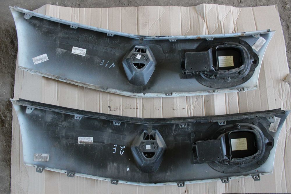 Решітка радіатора Renault Kangoo ZE