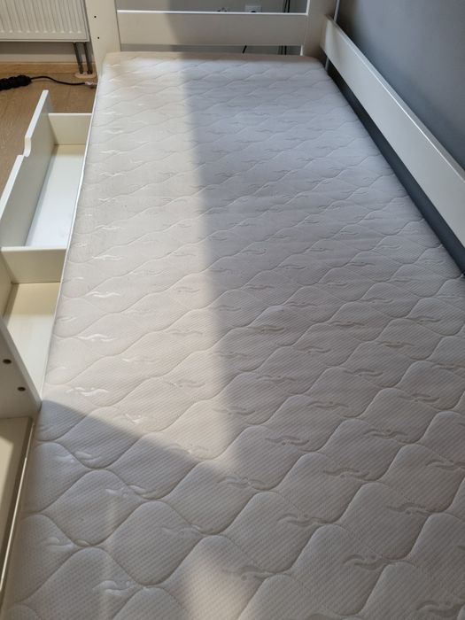 Sprzedam łóżko piętrowe