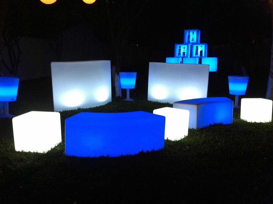 Mobiliario led vasos bares e mesas