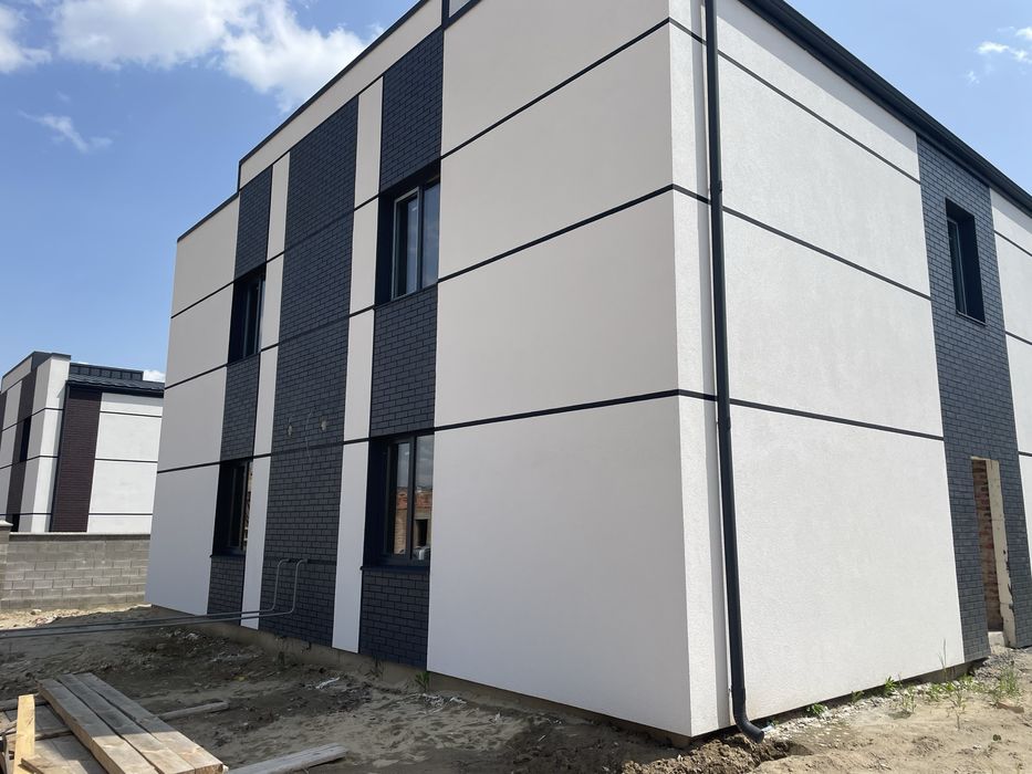 Котедж 117 кв.м з власною ділянкою