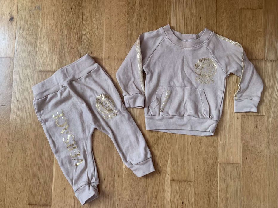 Костюмчики для немовлят 68-74 р