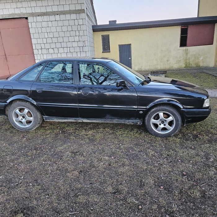 Samochód Audi 80