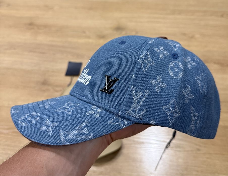 Кепка Louis Vuitton розпродаж