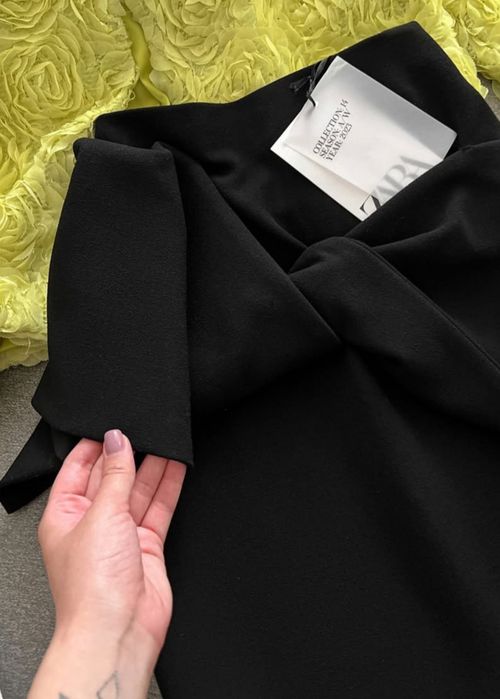 Красива спідниця Zara