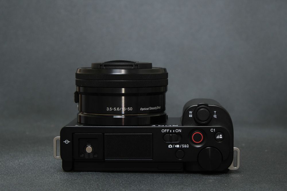 Sony ZV-E10 + kit 16-50mm