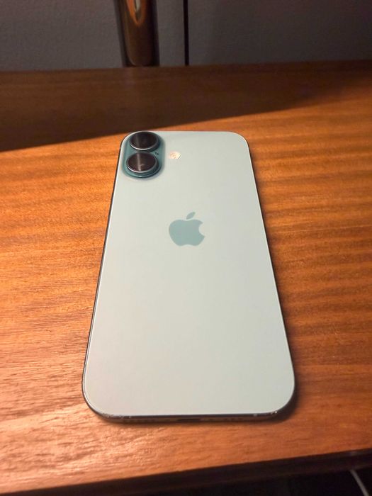iPhone 16 256Gb - 97% Bateria - Verde Azulado 1 Risco apenas