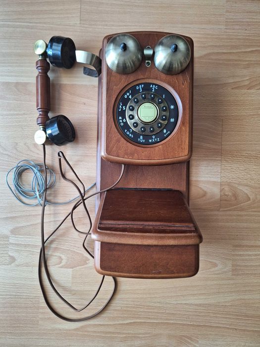 Telefon stacjonarny wiszący MAXCOM KXT 1920 retro