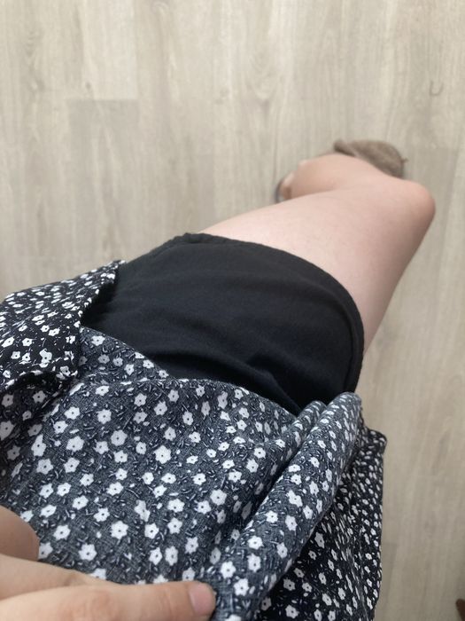 Сукня-комбінезон з шортами