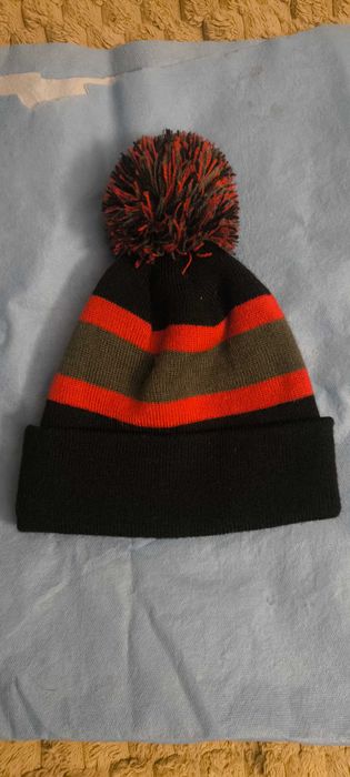 Шапка с бубоном Chicago Blackhawks от 47.