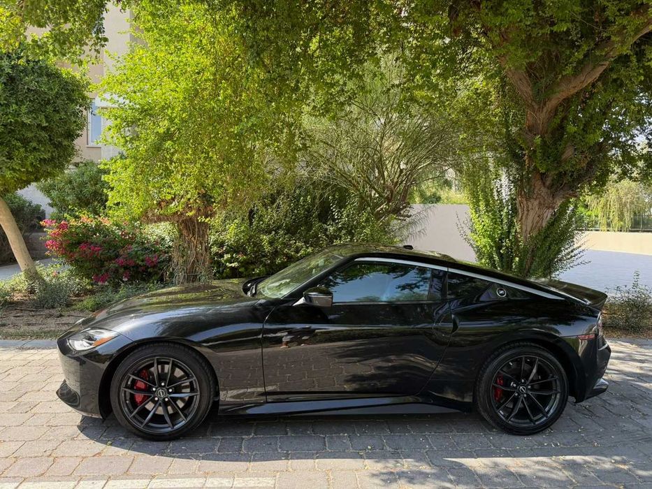 Nissan Z ! Baby GTR !