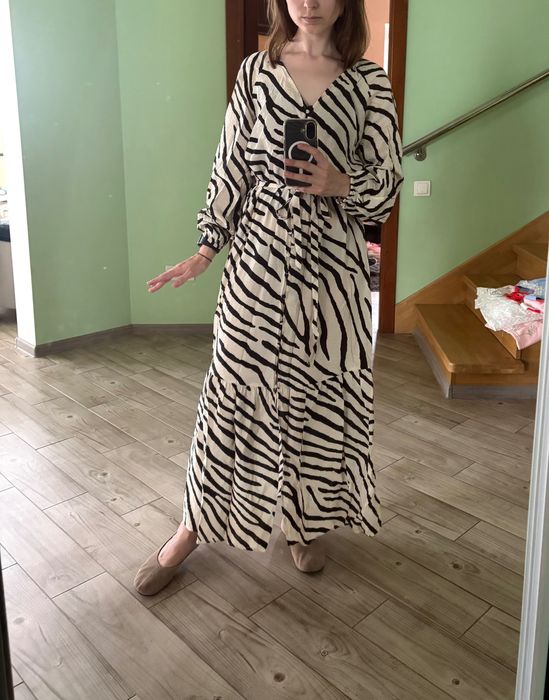 Сукня в енімал принт НМ