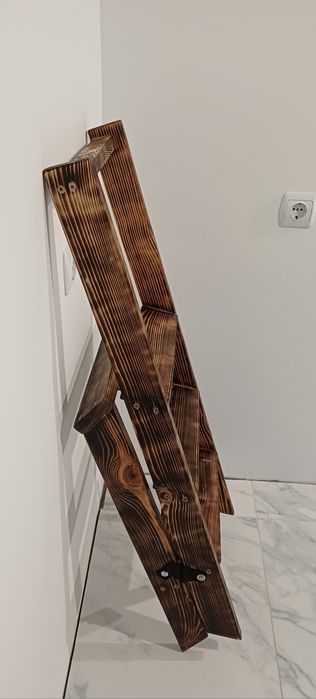 Розкладна драбина дерев'янна