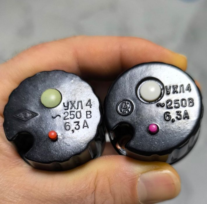 Пробки автомати автоматичний вимикач