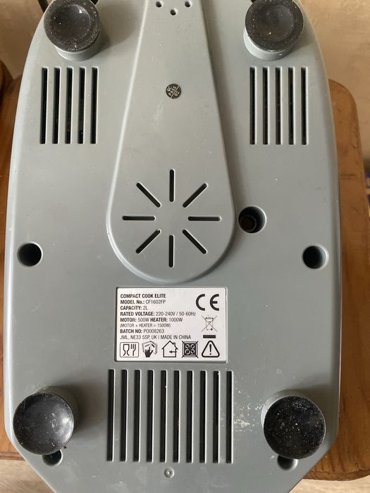 Многофункциональный кухонный робот пароварка  Compact Cook Elite