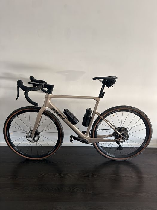 Bicicleta BH gravelx r 3.5 carbono L/54