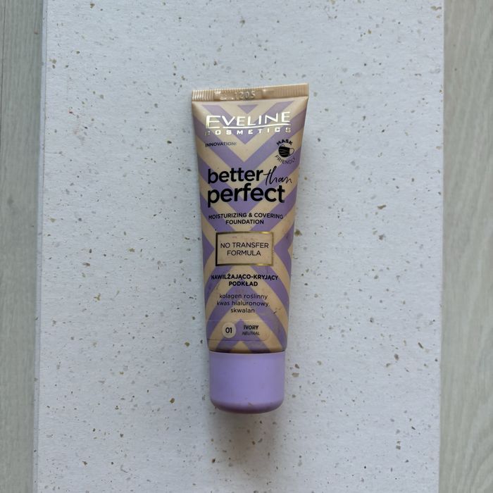Podklad do twarzy eveline better than perfect 01 ivory