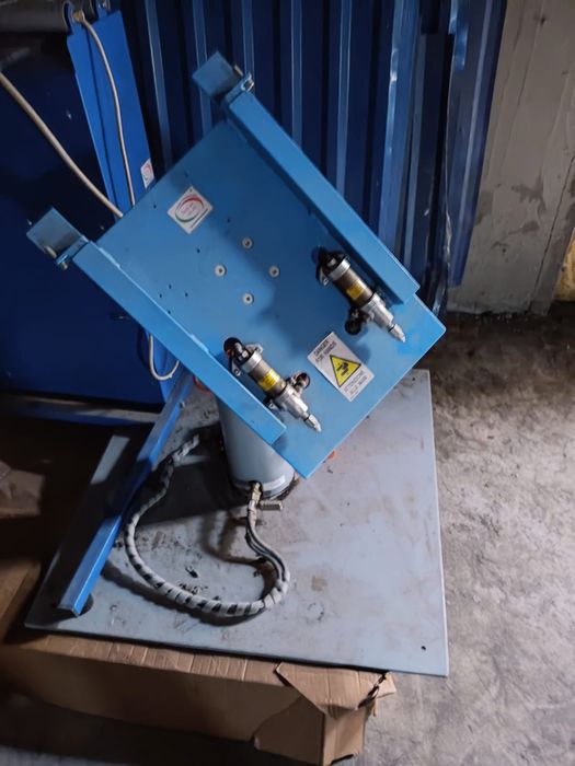 Обладнання для виробництва меблів