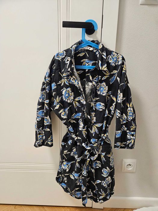 Zara.  Tunika,koszula z eleganckim paskiem. Polecam  Stan bardzo dobry