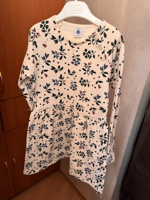 Платье 128 см Petit Bateau