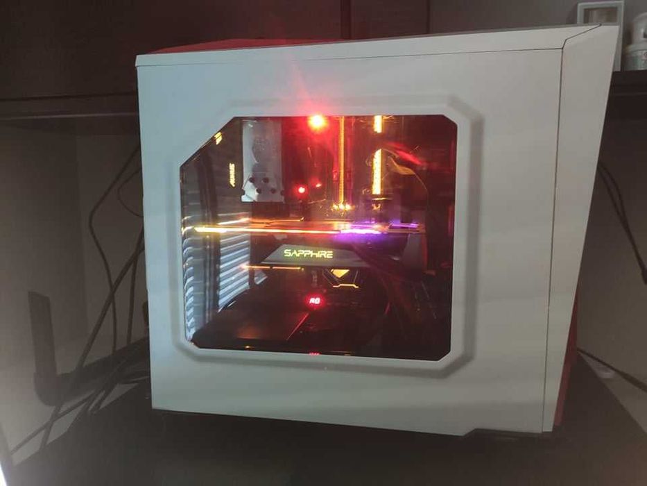 Computador Gaming Intel 8600k+ Sapphire 5700xt Nitro+