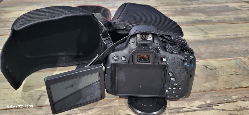 Aparat canon Eos 700D