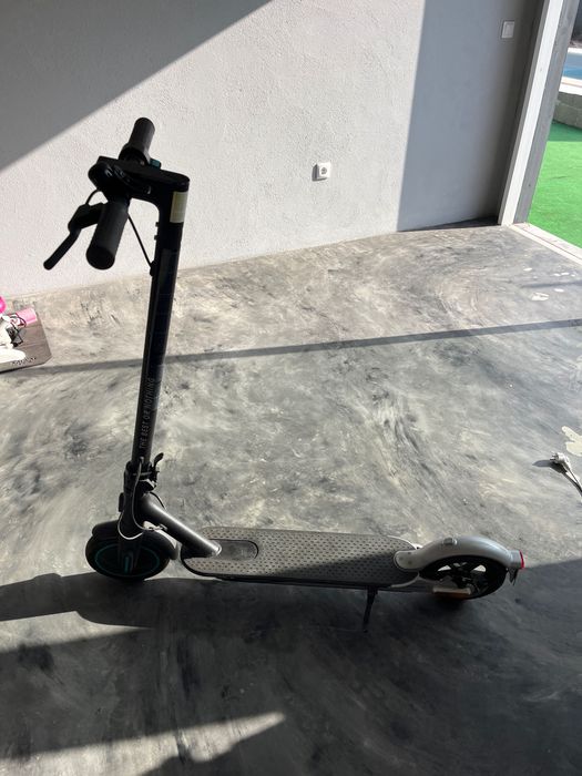 Vendo trotinete semi novo pouco uso
