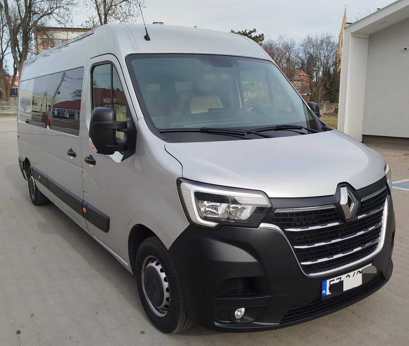 Renault Master 9 osobowy