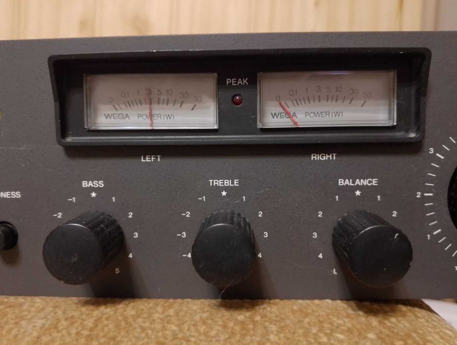 WEGA JPS 352 V 100 HiFi Stereo Amplifier