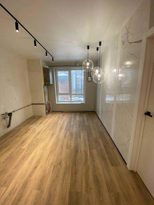 В наявності є чудова 2-х кімнатна квартира