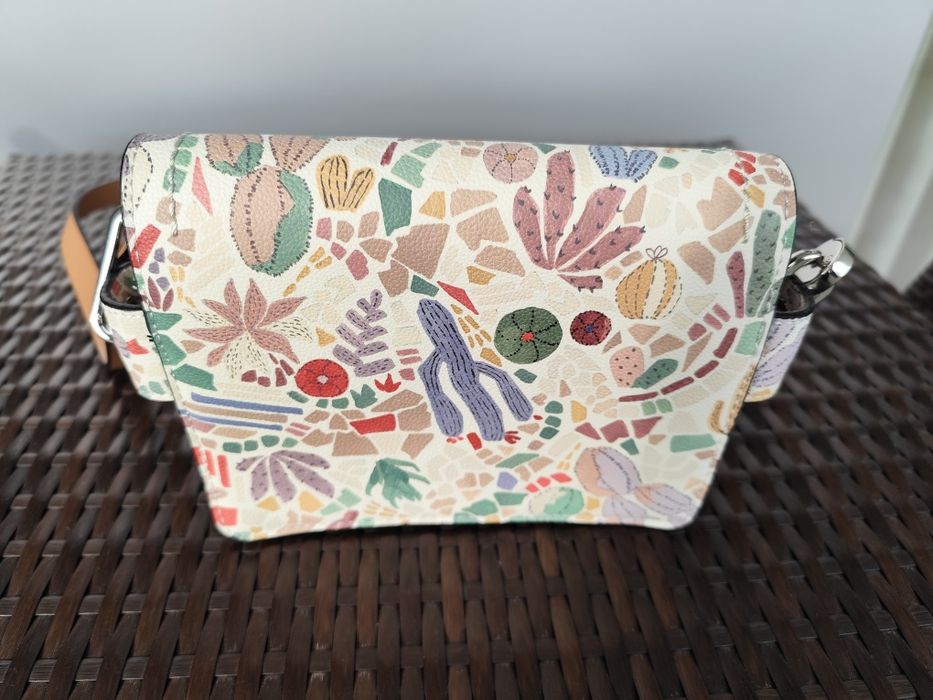 Bolsa Parfois nova