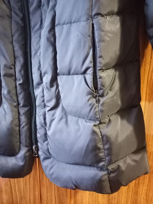 Пуховик жіночій.