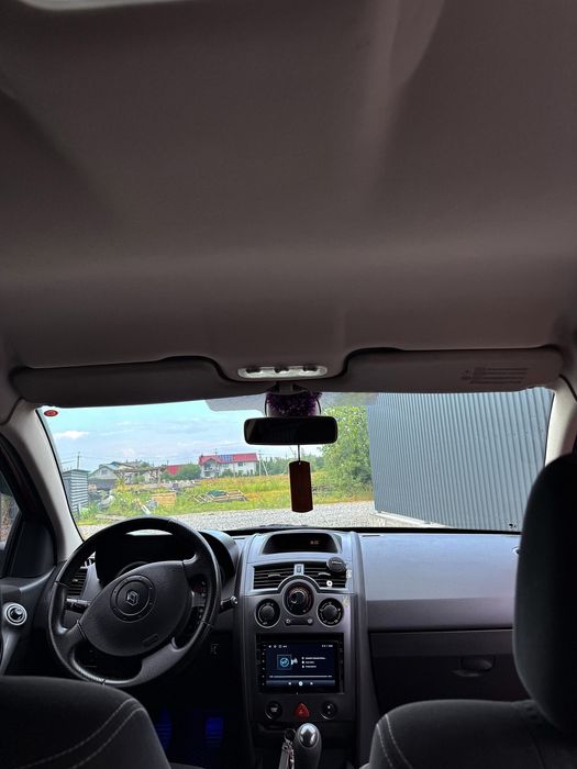 Автомобіль  Renault Megane 2