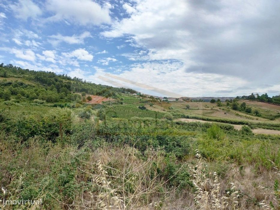 Terreno com 1440m2 com projeto aprovado — Vilar, Lisboa